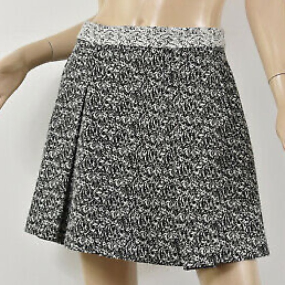 Banana Republic | Black & White Mini Skirt